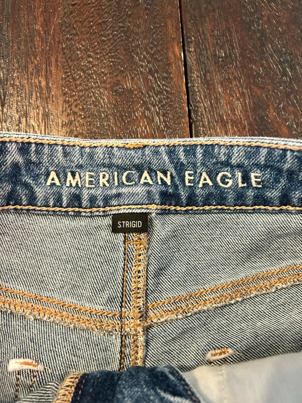 American Eagle Outfitters Strigid Mom Light Blue Distressed Denim Jean Shorts - Picture 5 of 10